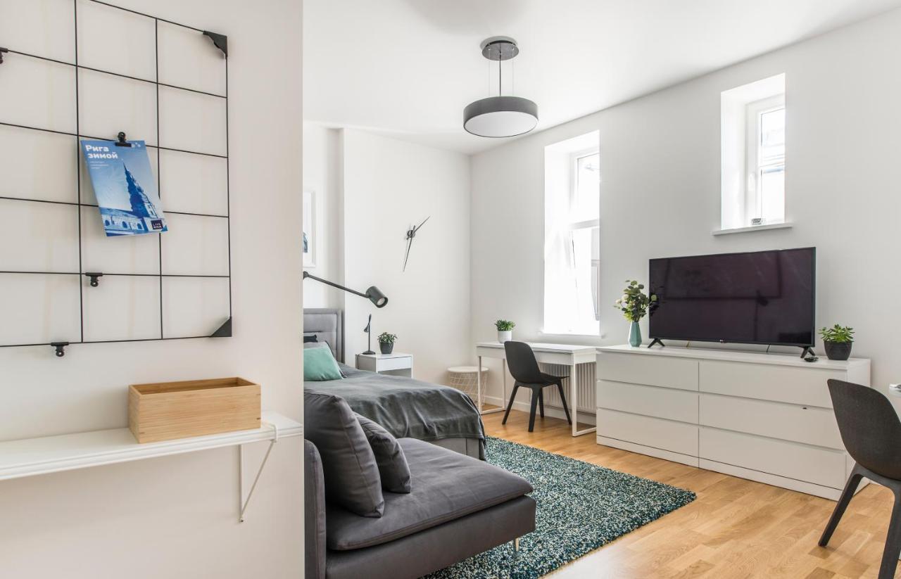 Cozy Modern Studio - Great For Short Trips Riga Extérieur photo