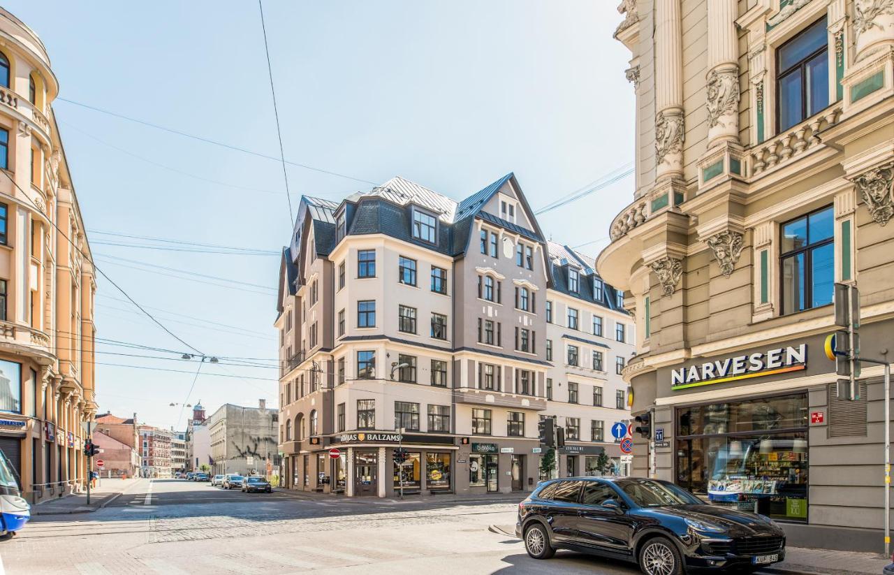 Cozy Modern Studio - Great For Short Trips Riga Extérieur photo