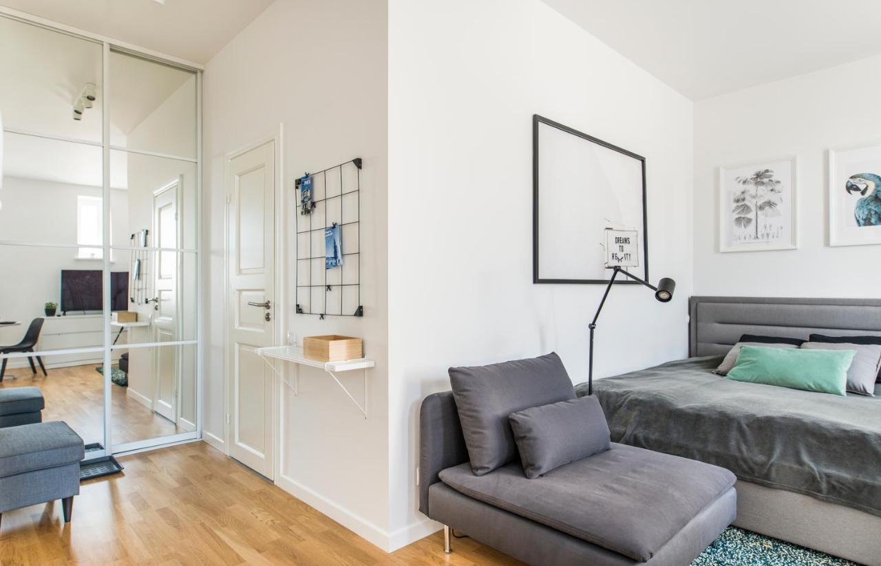 Cozy Modern Studio - Great For Short Trips Riga Extérieur photo
